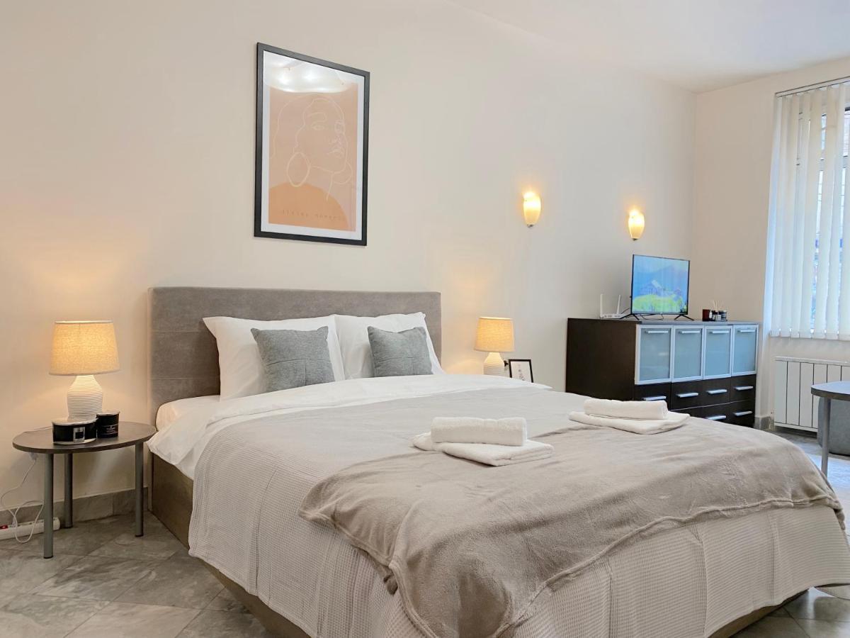 Top City Centre 1Br Apartment For 4 Guests & Fast Wifi Sofie Exteriér fotografie